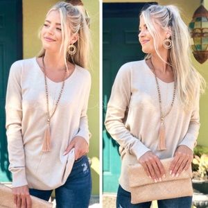 ⚡️FLASH SALE⚡️ NEW Ultra Soft Oatmeal Sweater. S/M